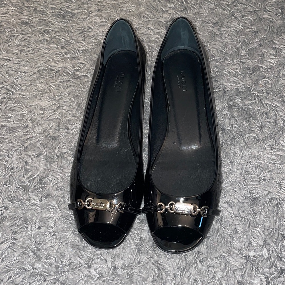 Gucci flats